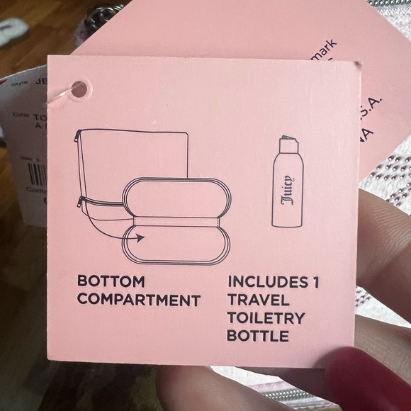 NWT JUICY COUTURE COSMETIC CASE PINK VELOUR - Picture 4 of 5